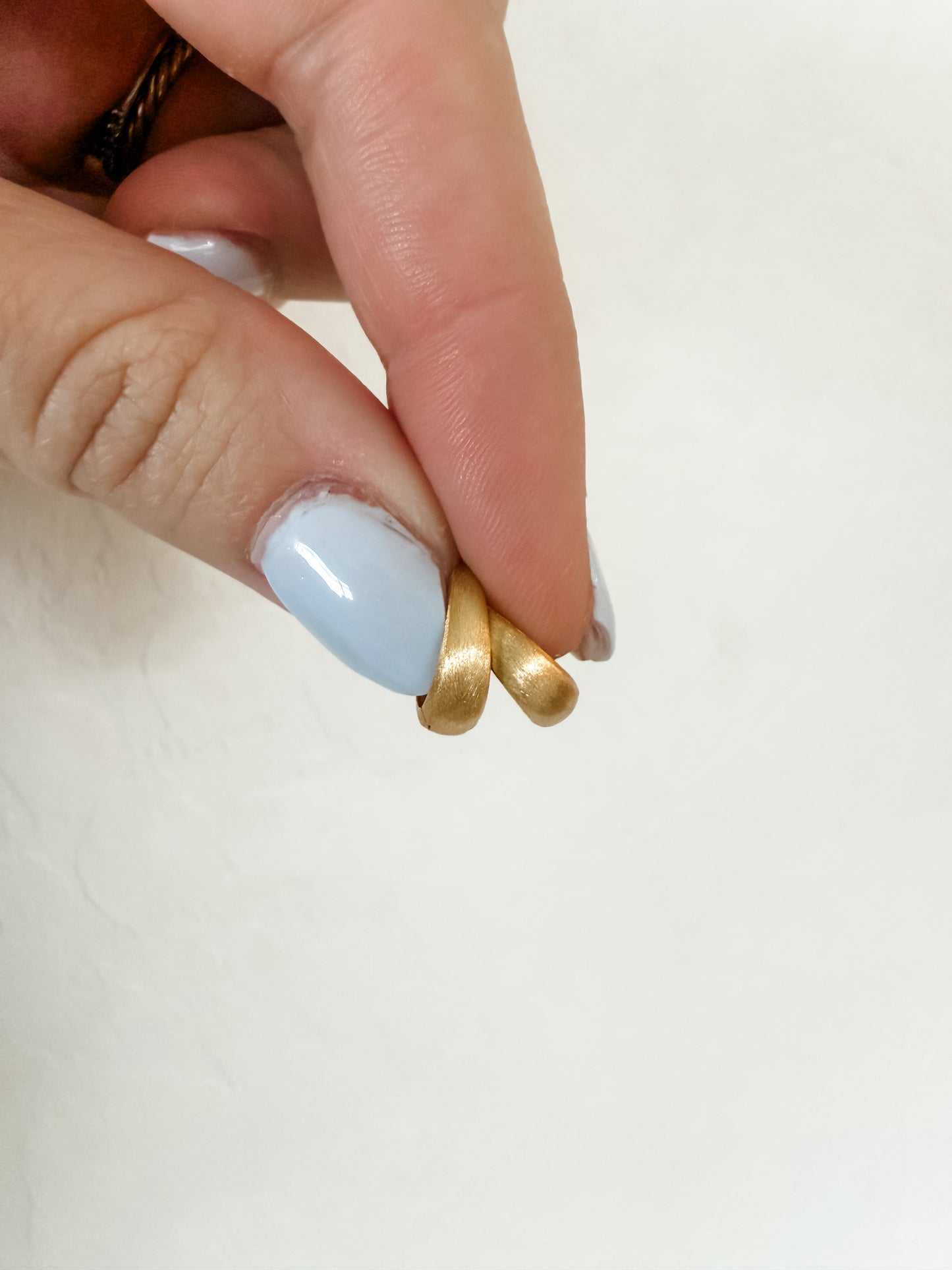 Brushed European Hoop | gold