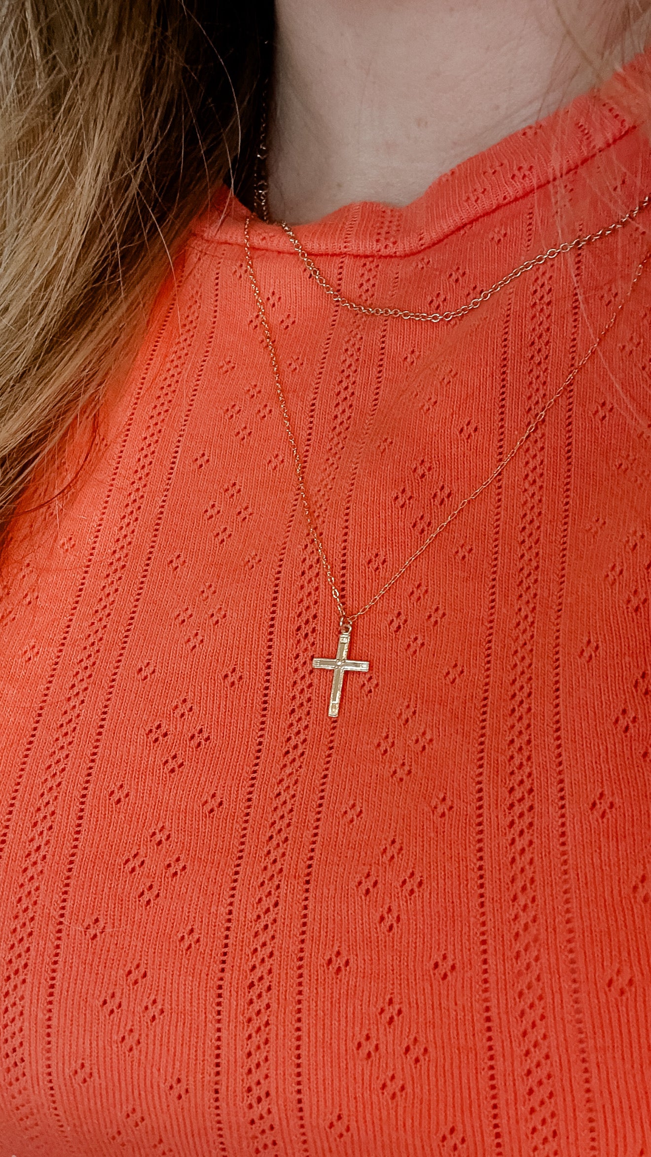 CRUZ | gold-filled cable chain with cross pendant