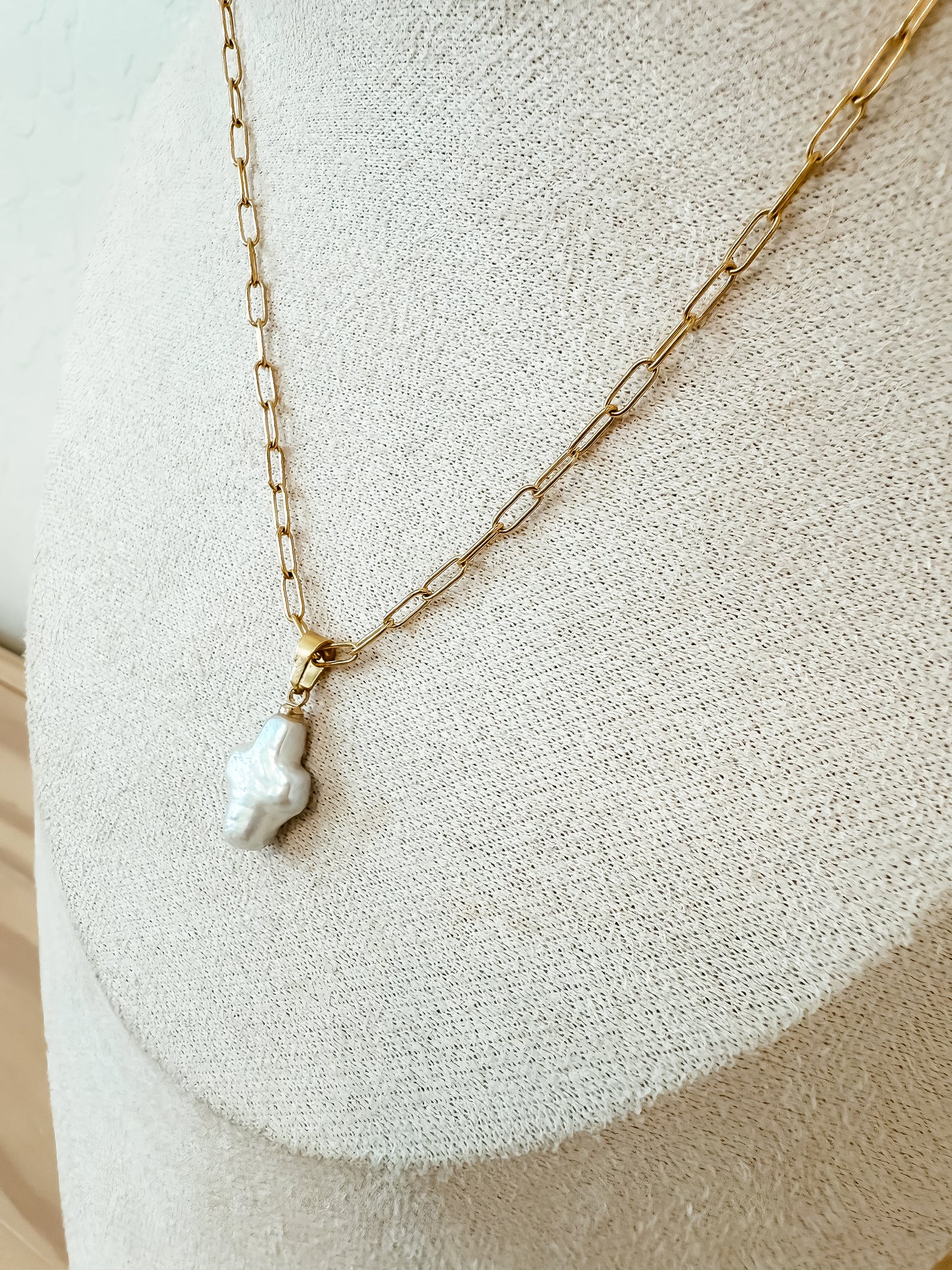 Baroque Pearl Cross Necklace | stainless steel