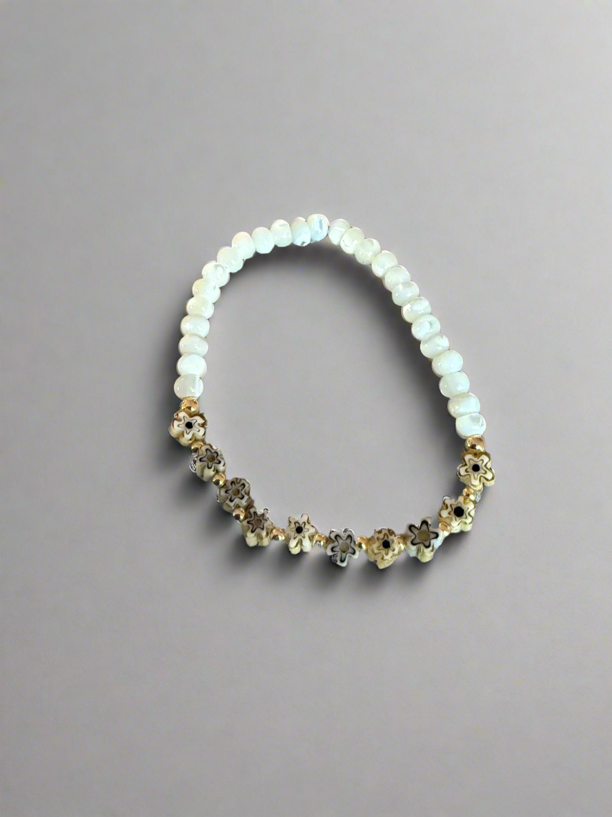 Amber flower and white | beaded bracelet