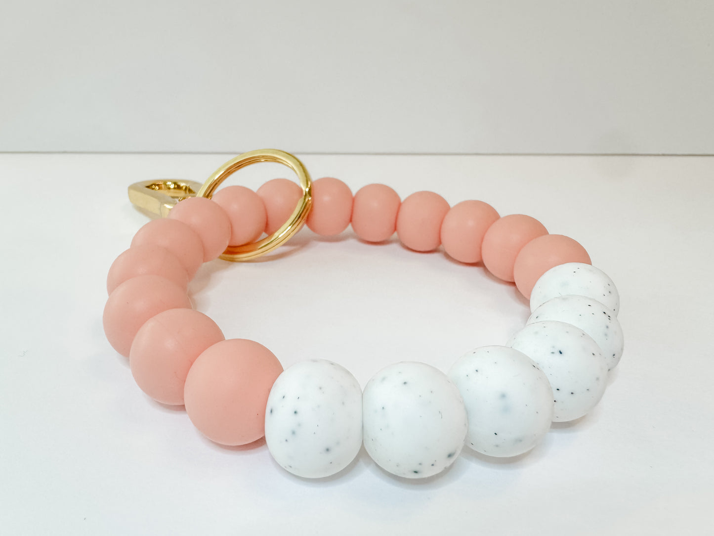 KEYCHAIN BANGLE | peach and speckled
