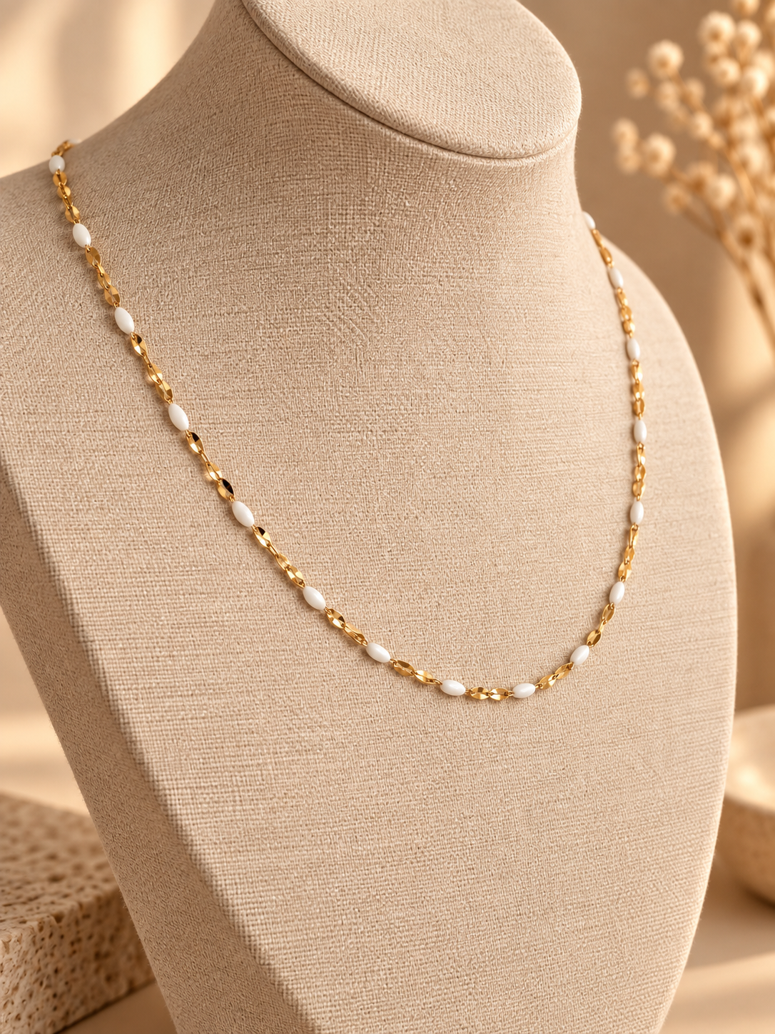 THE ELSIE NECKLACE | GOLD + WHITE