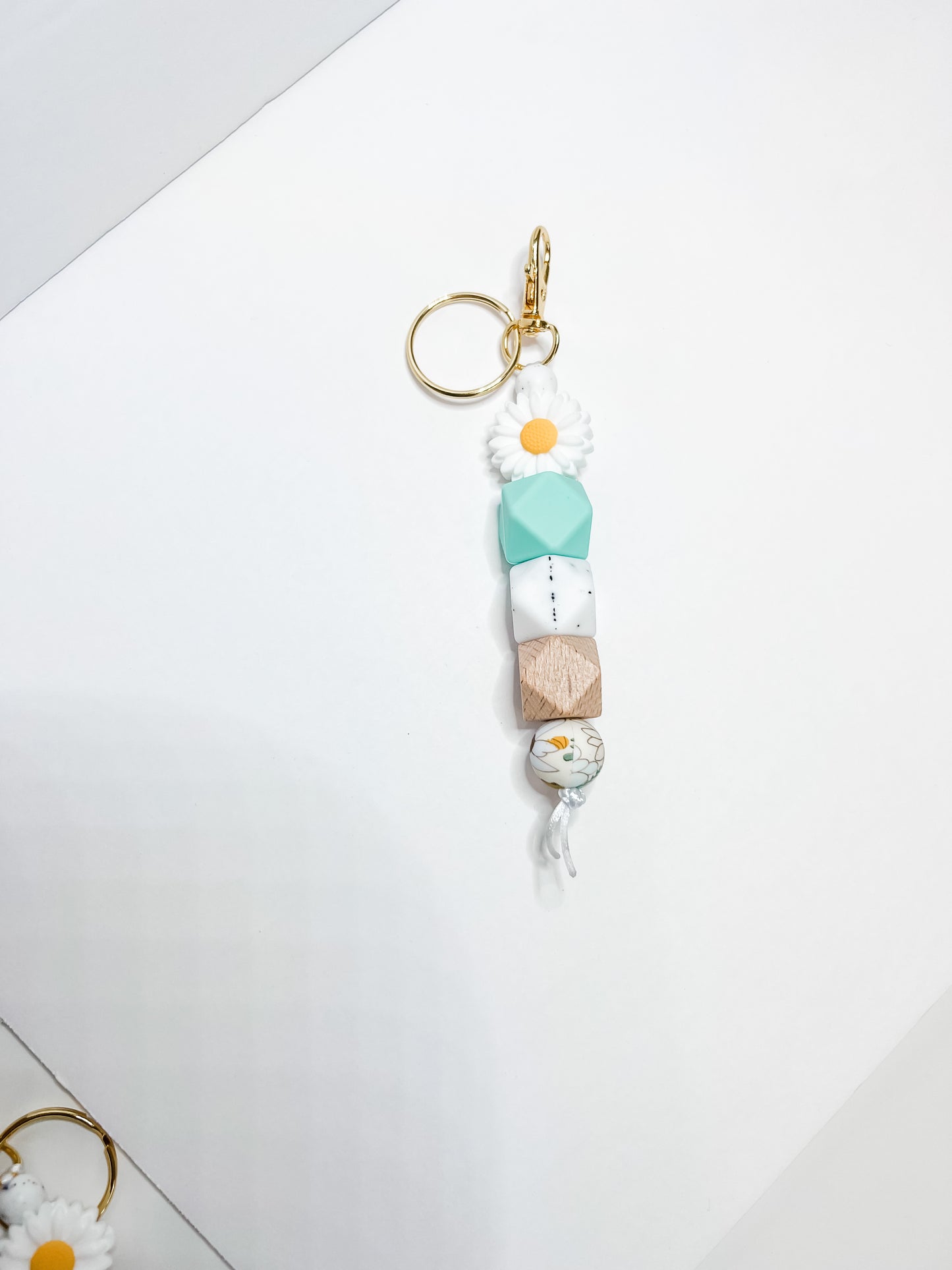 FLOWER KEYCHAIN