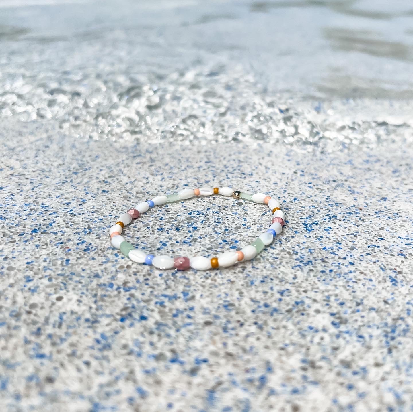 MOANA | Mother of Pearl bracelet