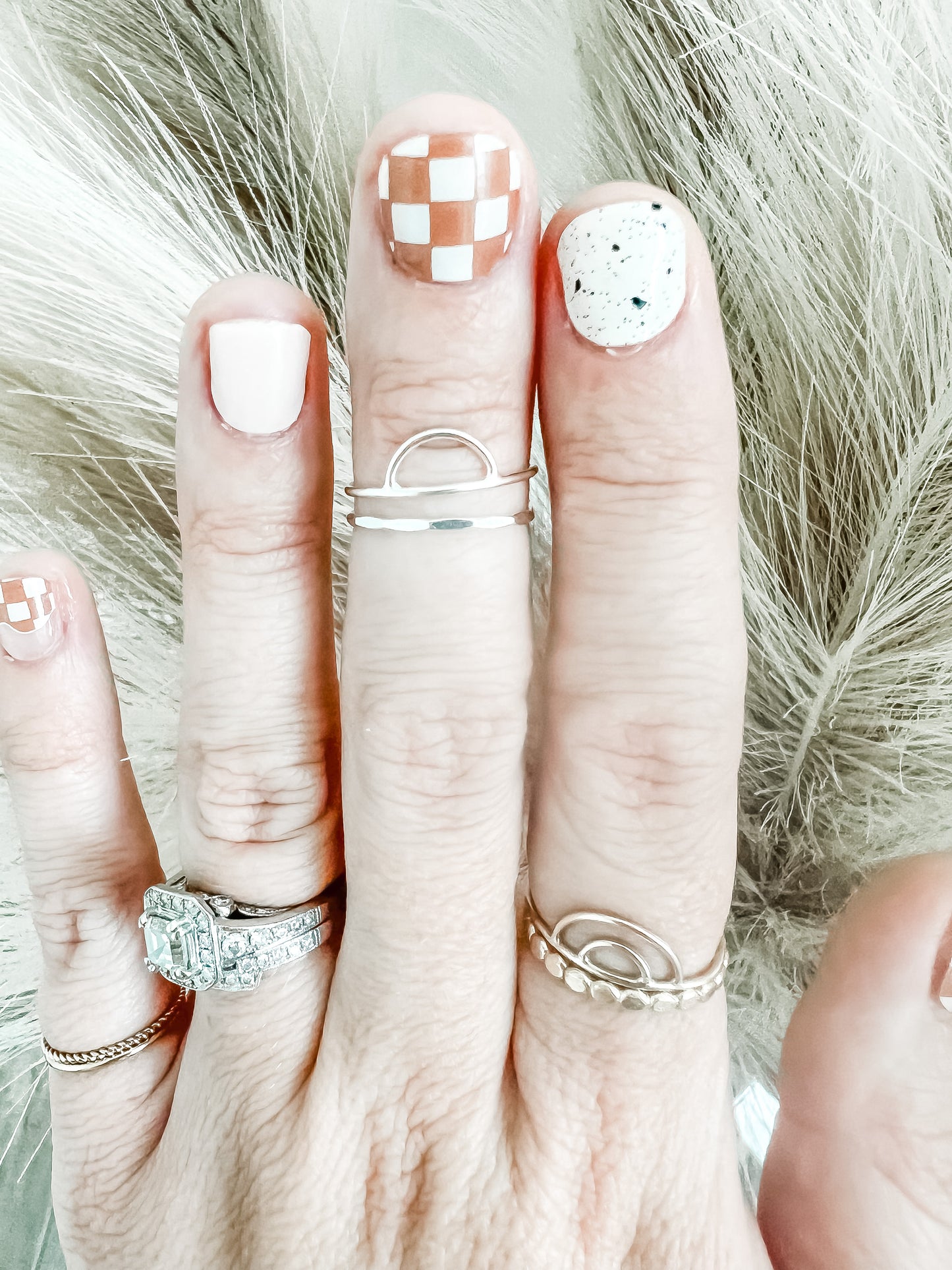 HAMMERED | sterling silver stacking ring