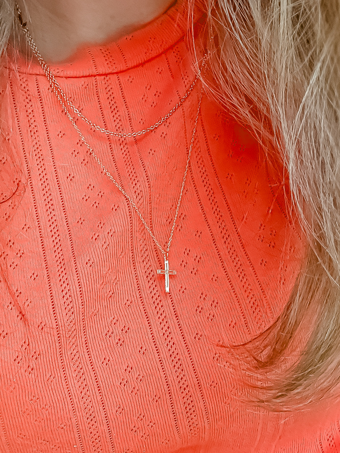 CRUZ | gold-filled cable chain with cross pendant