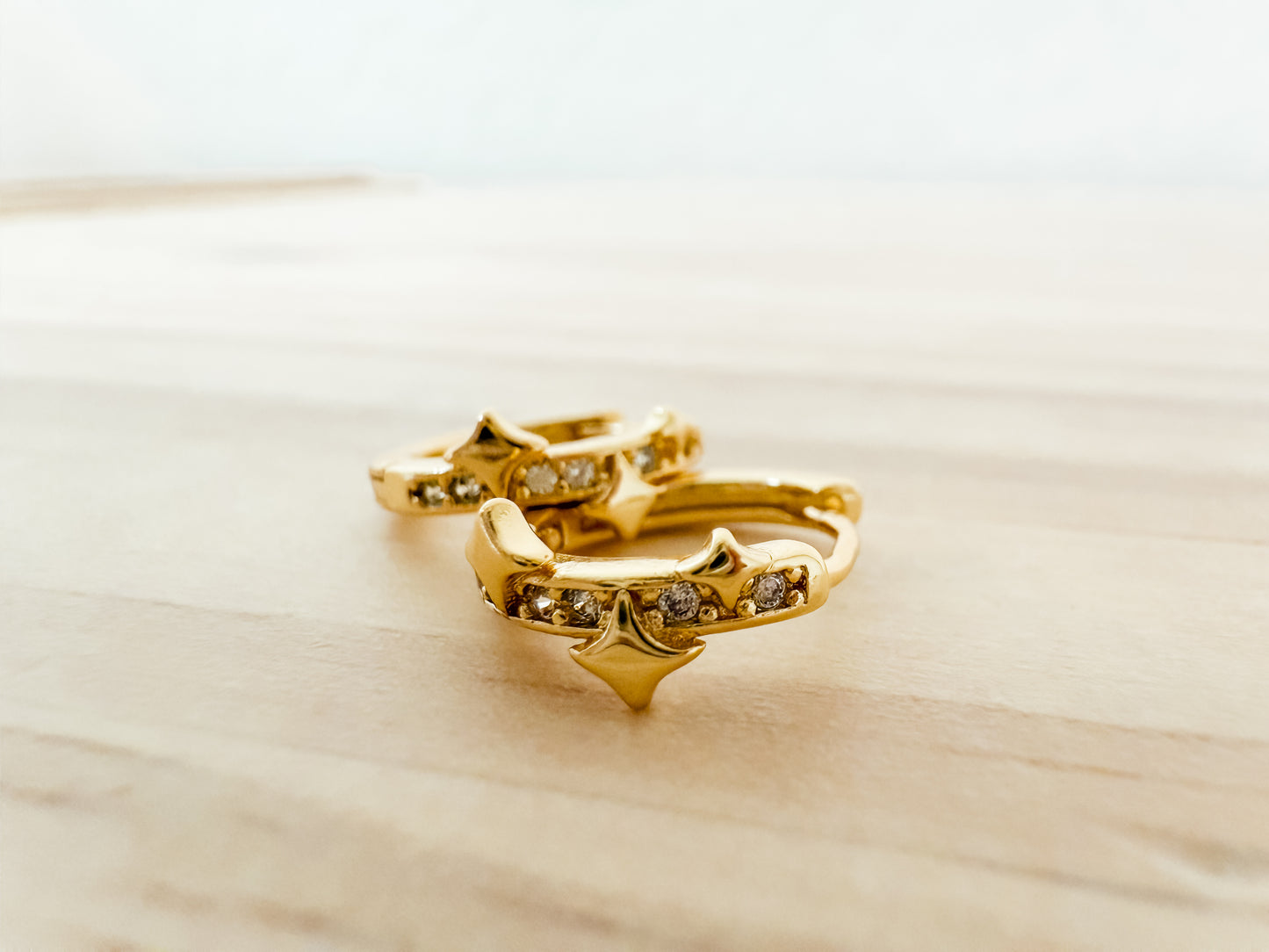 Sparkle hoop | sterling silver with gold plated hoop