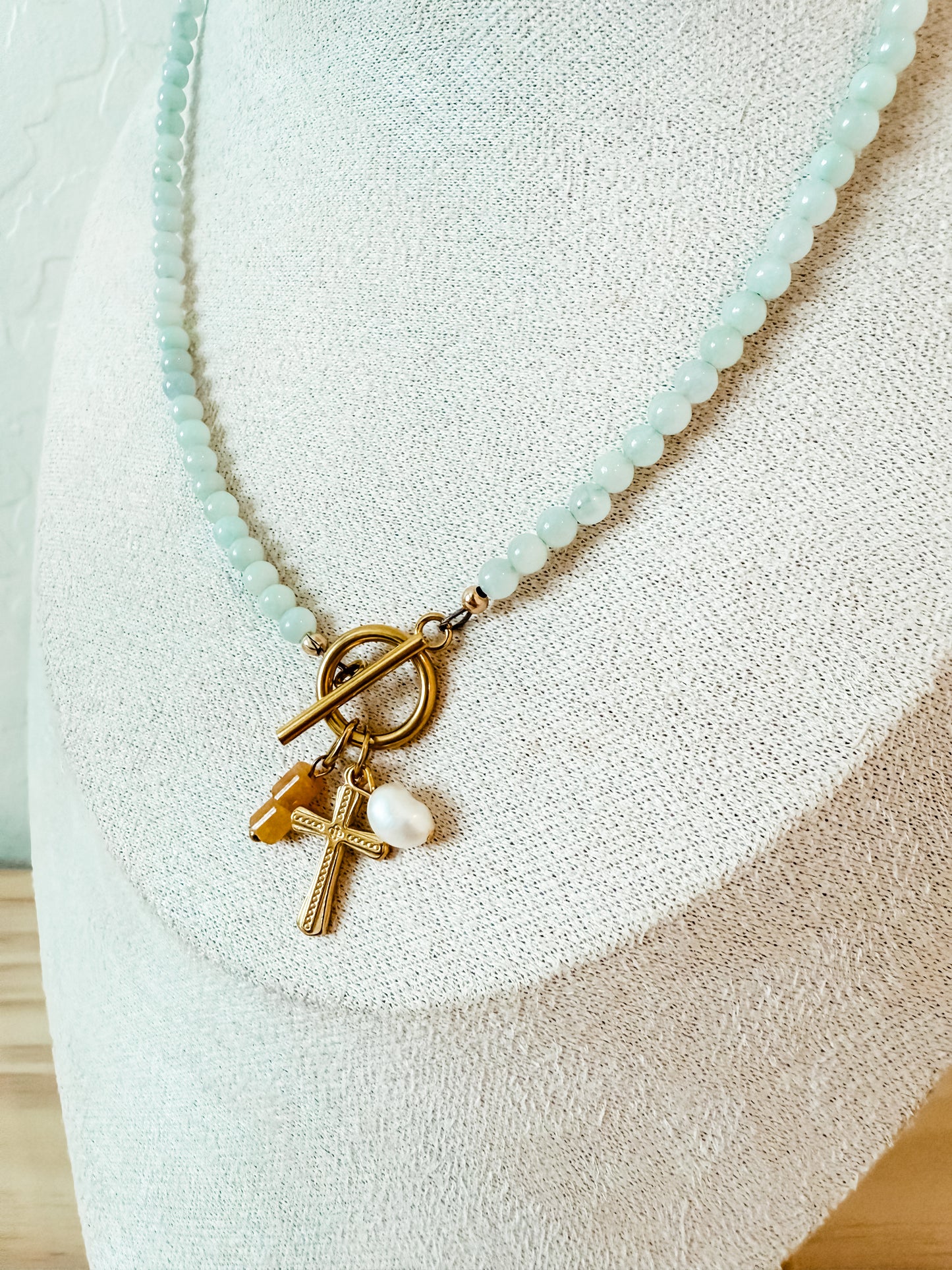 Brezza Marina - Sea Breeze | beaded necklace with pearl and gemstone accent and stainless steel components