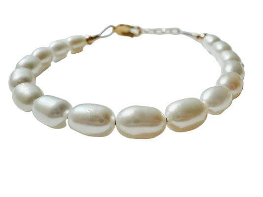 PRIMAVERA | freshwater pearl bracelet