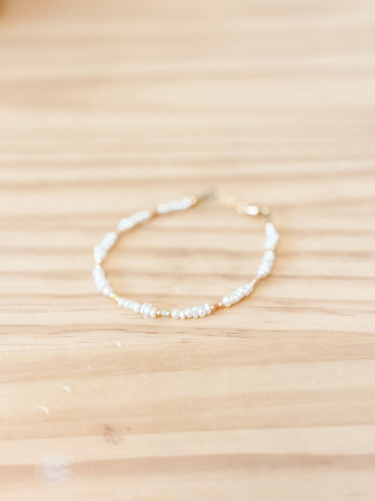 Perle Barocche | Baroque Pearl bracelet with gold-filled and stainless steel components