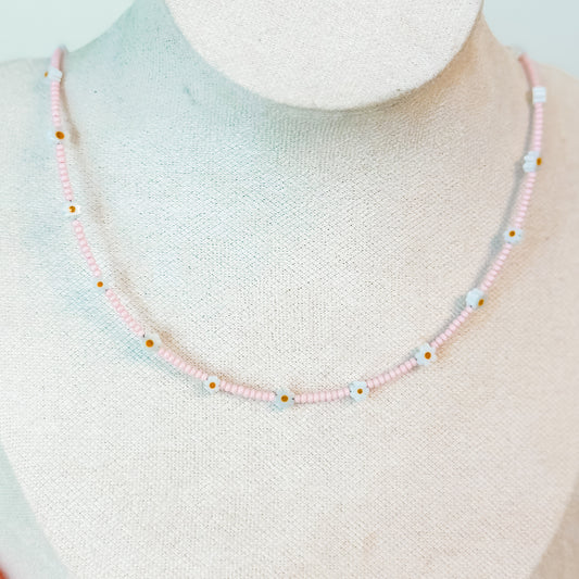 SOLEIL | necklace with shell flower accents
