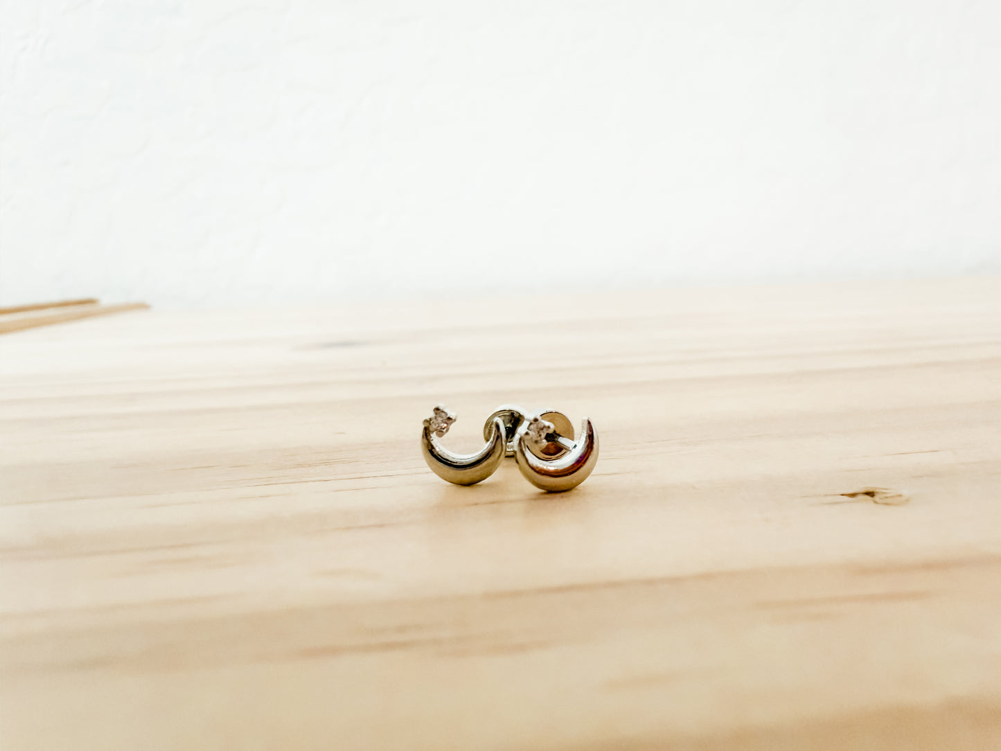 Moon | silver stainless steel screwback stud