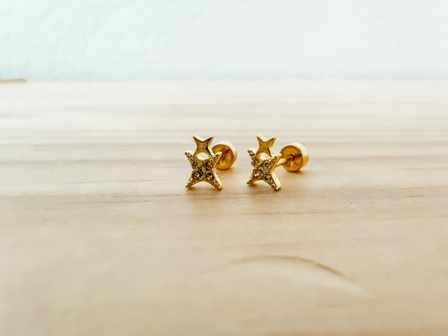 Sparkle | gold stainless steel screwback stud